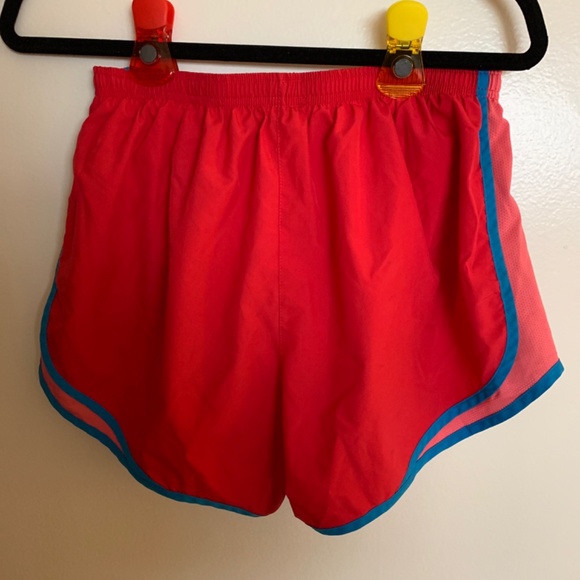 Nike Pink Running shorts - Picture 2 of 3